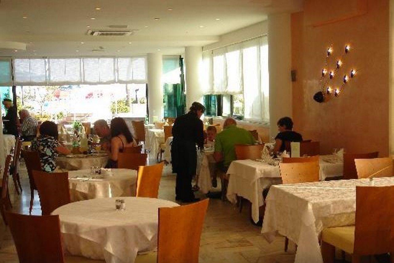 לידו די ג'סולו Ruhl Beach Hotel & Suites מראה חיצוני תמונה